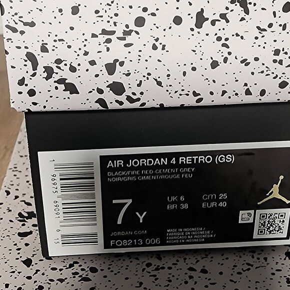 Air Jordan 4 Retro Bred Black/Red-Cement FQ8213-006 GS Sneakers Sz 6.5Y - 7Y New - Picture 7 of 7